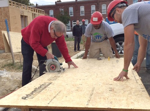 Senator Carper Helps Celebrate $160,000 Grant for Walnut Ridge Project